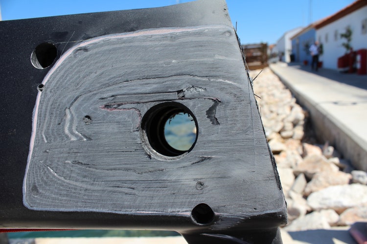 Delamination in einem Jachtmast