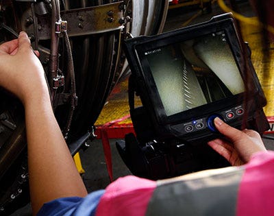 A Vanta pXRF analyzer providing data for rock type and alteration logging.