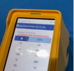 Vanta analyzer screen showing the identification of amblygonite-montebrasite