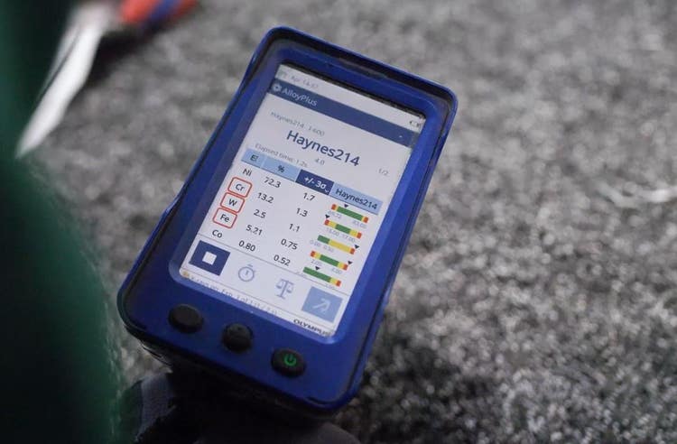 Testing nickel alloy using a portable XRF analyzer