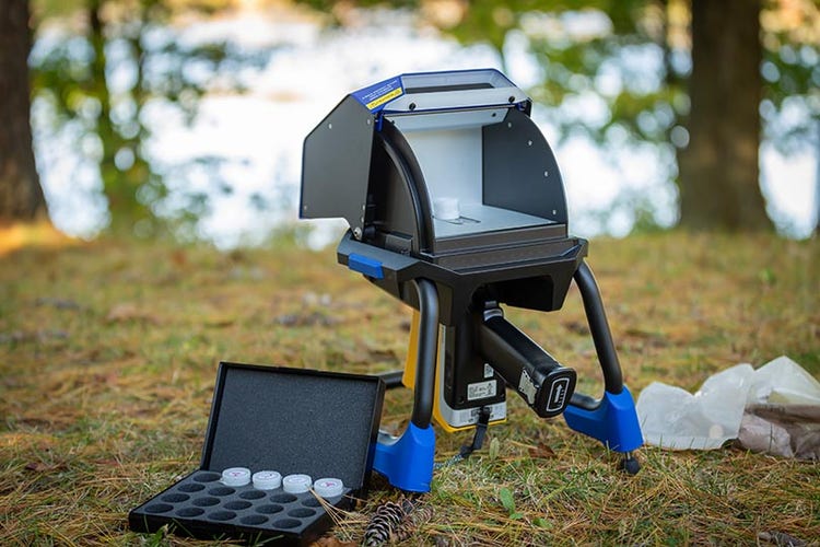 Portable workstation for handheld XRF