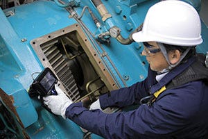 Gear Up for Gearbox Inspection— 5 Features of Videoscopes That Ease Wind Turbine Maintenance for Operators