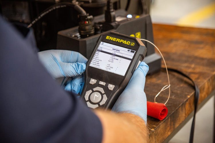 Sweeney Digital Turning Tool from Enerpac