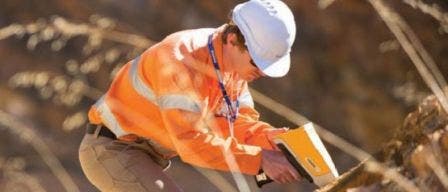 Analizador XRF portátil para el control de yacimientos de oro