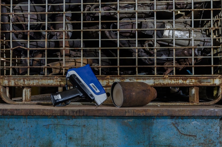 Seleccione su analizador XRF para el reciclaje de catalizadores de automóviles