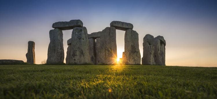 origen de las piedras erguidas de Stonehenge