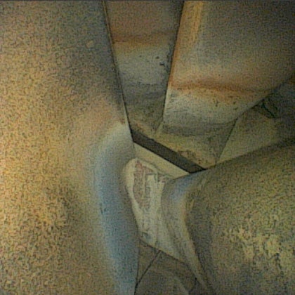 Imagen adquirida por un videoscopio IPLEX TX II de álabes ubicados dentro de un motor de turbina CT7/T700 de GE destinado a un helicóptero
