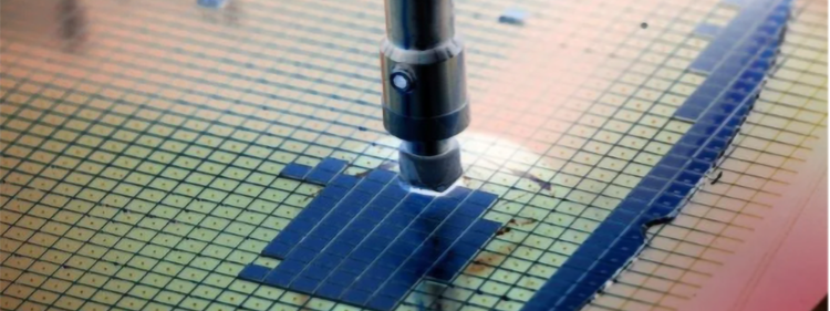 Obleas/placas de silicio en la fabricación de semiconductores