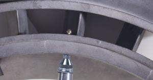 Medición de piezas aeroespaciales moldeadas de 24,1 mm (0,950 pulg.) de espesor