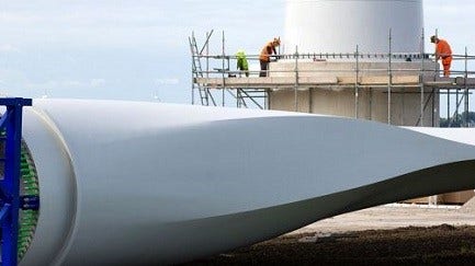 Broken wind turbine, Picture