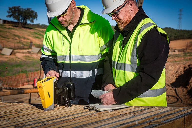 Analyseur XRF portable fournissant des données d’analyse élémentaire précises