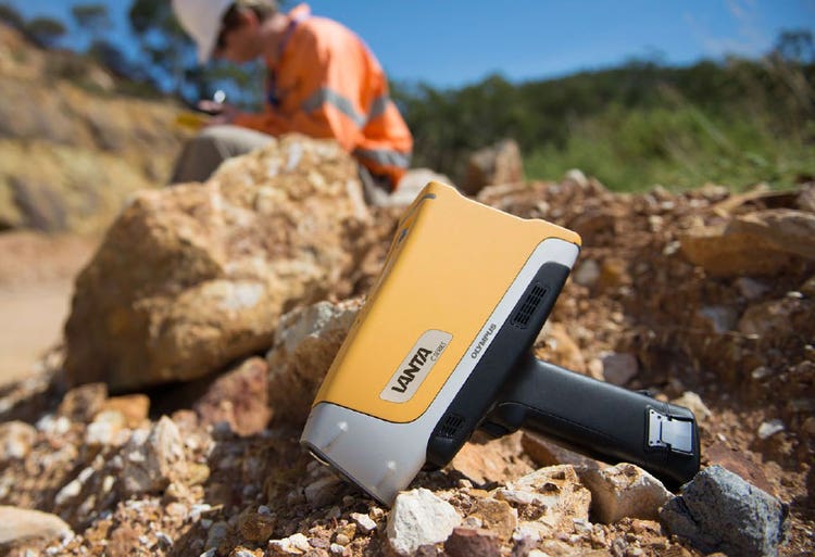 Analyseur XRF Vanta