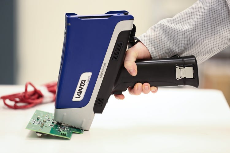 XRF lead testing gun