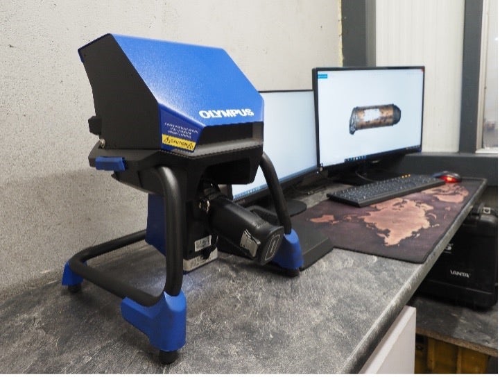 Analisi di un campione di catalizzatore mediante un analizzatore Vanta VLW e una workstation