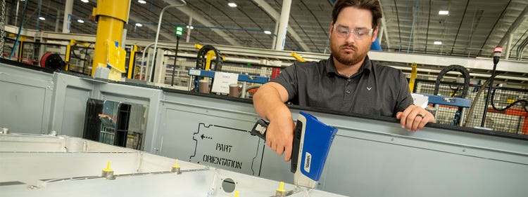 Analisi dello spessore del rivestimento su alluminio utilizzando un analizzatore XRF