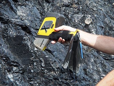 セブクおよびジェンバヤン炭鉱の位置確認調査