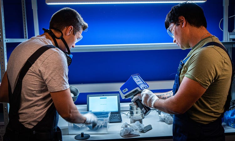 Optimized for Car Catalyst Recycling, Picture