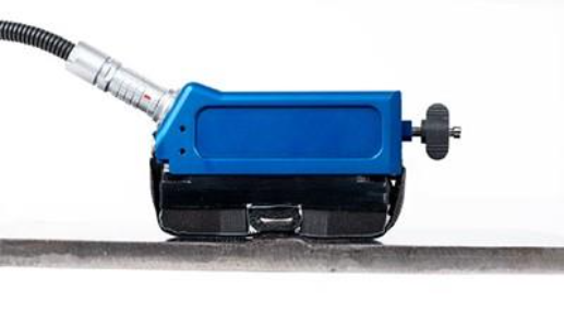 The MagnaFORM probe on a weld